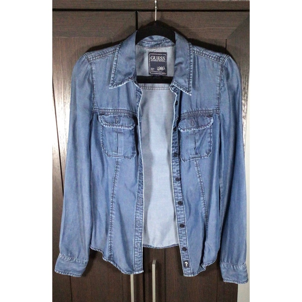 Guess 1981 Womens Denim Shirt Medium Wash Button Down Top Size XS